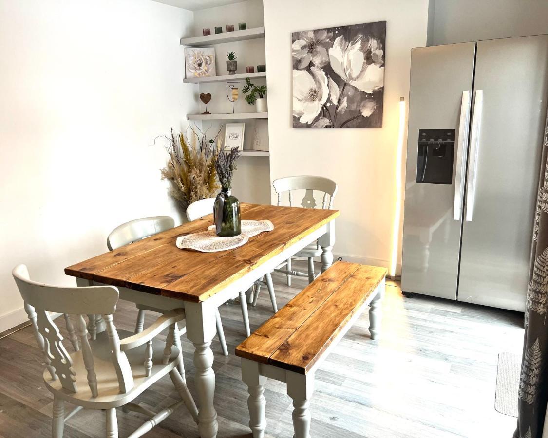 Lovely Single Room Londen Buitenkant foto
